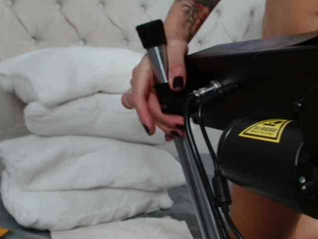 Caroll_Ass webcam