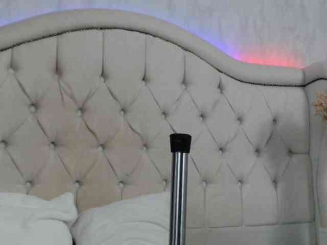Caroll_Ass webcam