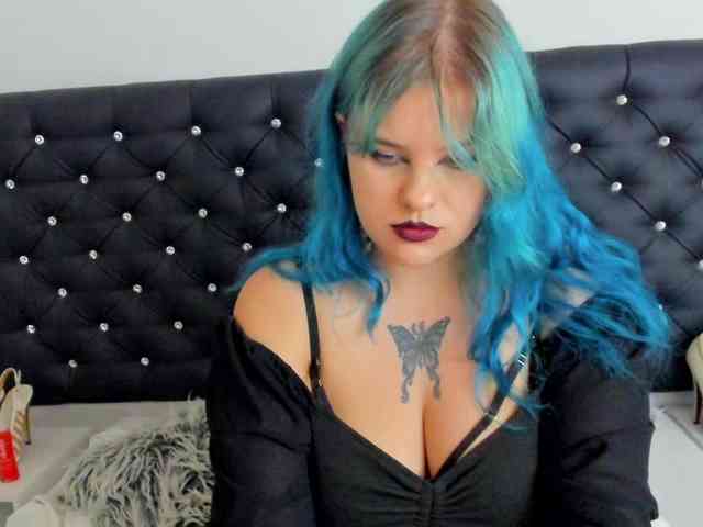 Model: LunaSexFantasy
