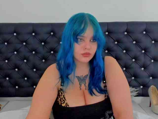 Model: LunaSexFantasy