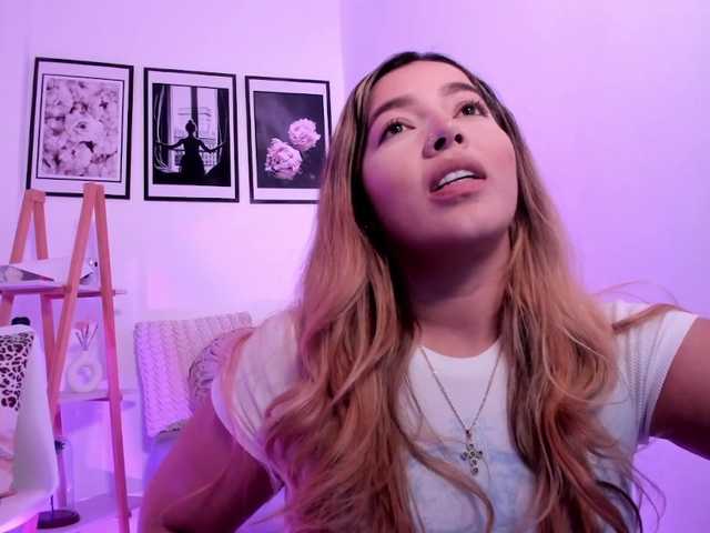 sofihill live cam on BongaCams