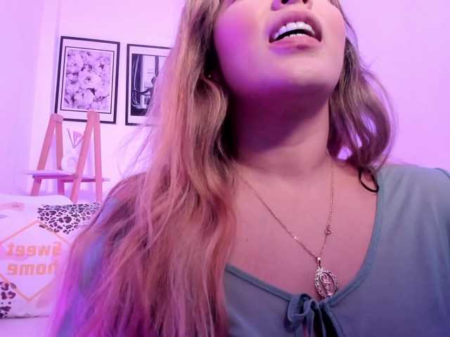 sofihill live cam on BongaCams