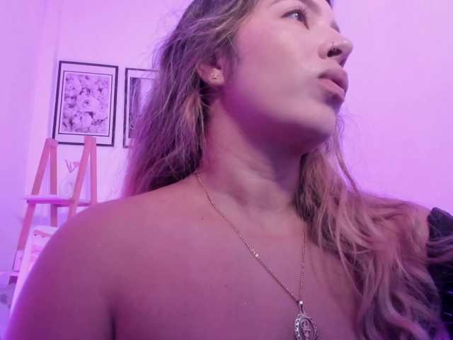 sofihill live cam on BongaCams