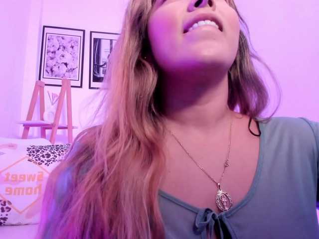 sofihill live cam on BongaCams