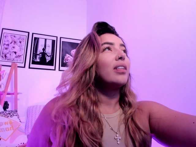 sofihill live cam on BongaCams