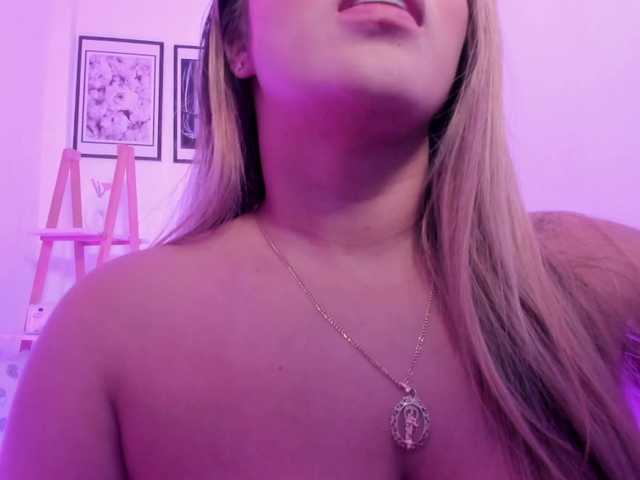 sofihill live webcam show