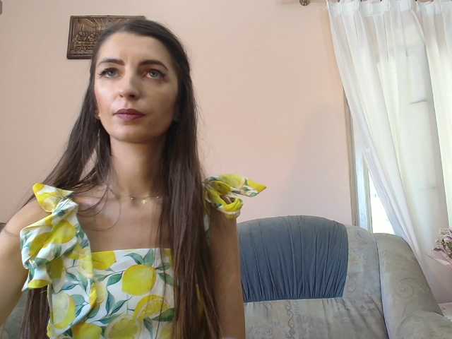 ella-myst live cam on BongaCams