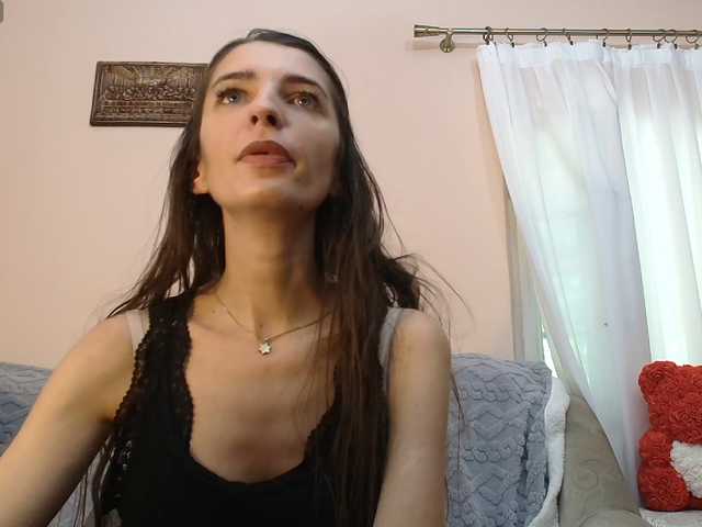 ella-myst live cam on BongaCams