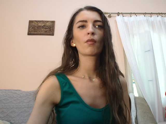 ella-myst live cam on BongaCams