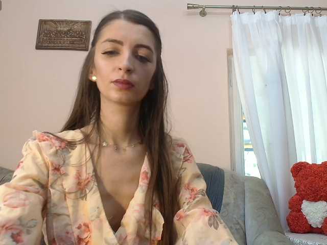 ella-myst live cam on BongaCams