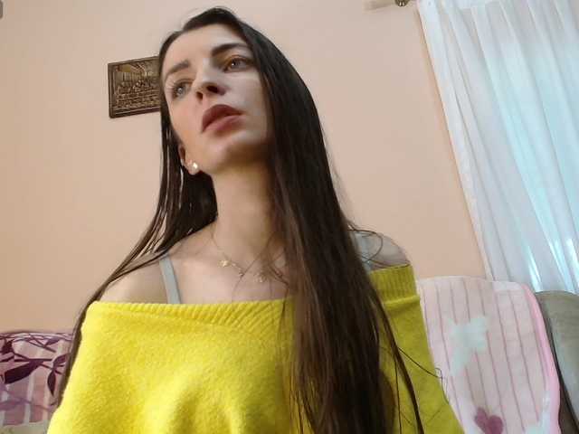 ella-myst Live Cam on BongaCams