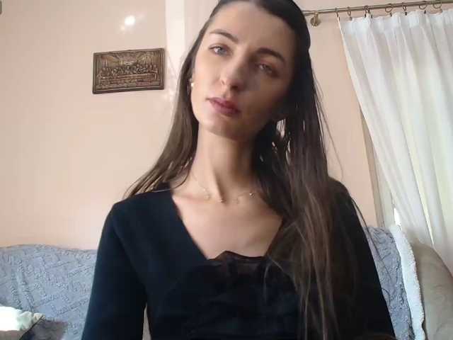 ella-myst live cam on BongaCams