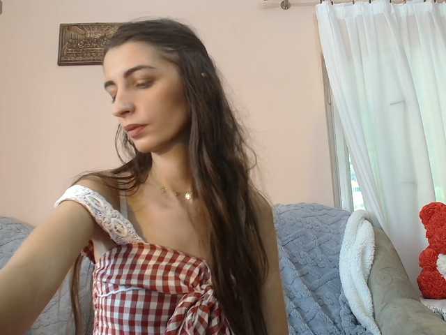 ella-myst live cam on BongaCams