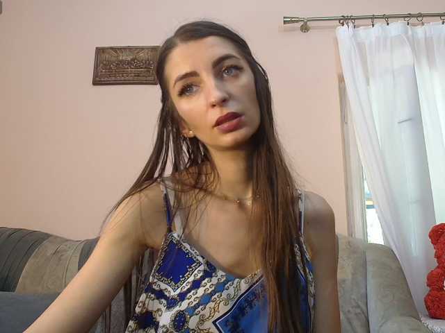 ella-myst live cam on BongaCams
