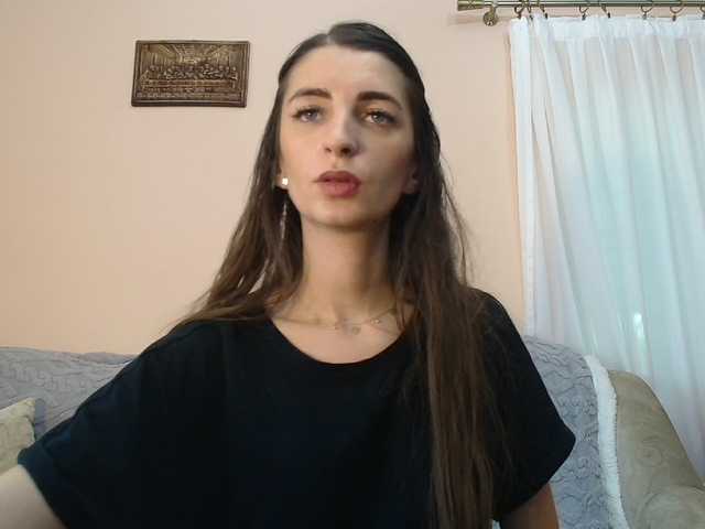 ella-myst live cam on BongaCams