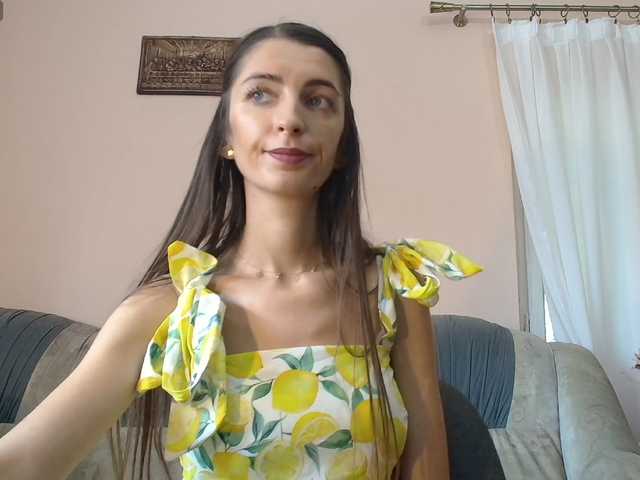 ella-myst live cam on BongaCams