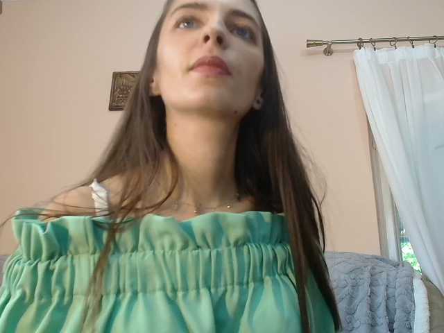 ella-myst live cam on UnifiedCams