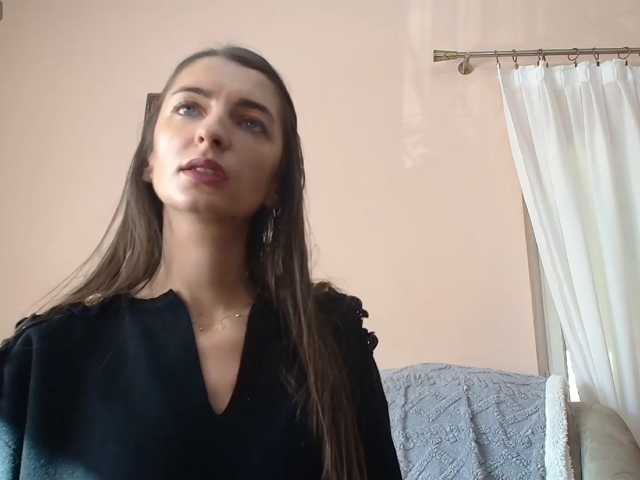 ella-myst, en vivo ahora en BongaCams