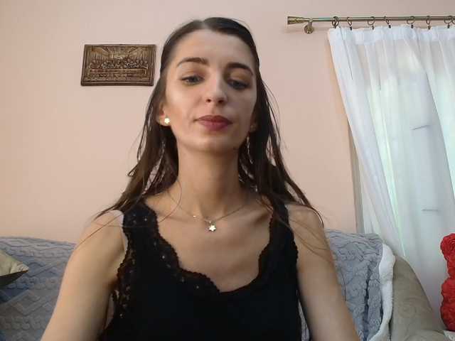 ella-myst live cam on BongaCams