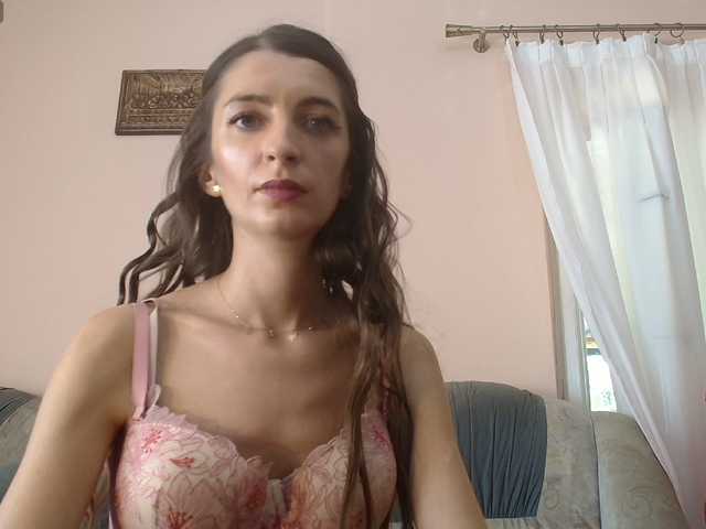 ella-myst live cam on BongaCams
