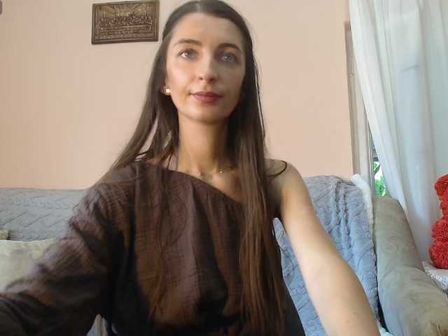 ella-myst Live Cam on BongaCams