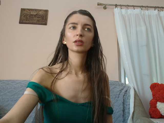 ella-myst live cam on UnifiedCams