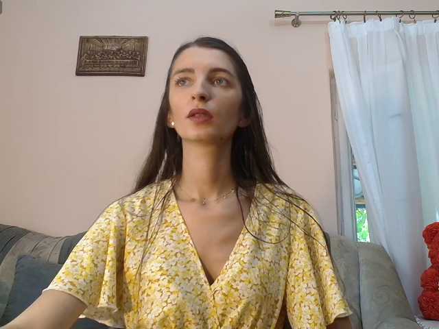 ella-myst live cam on BongaCams