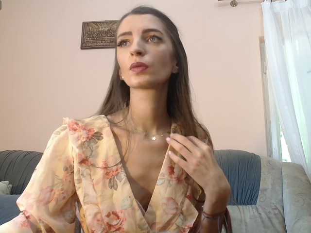ella-myst live cam on BongaCams