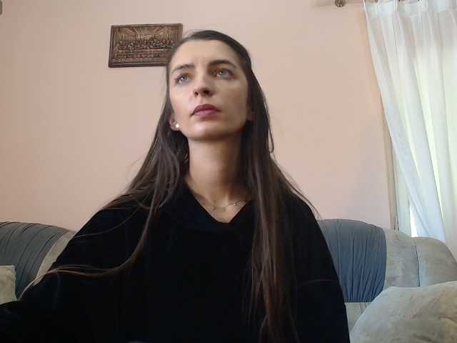 ella-myst live cam on BongaCams