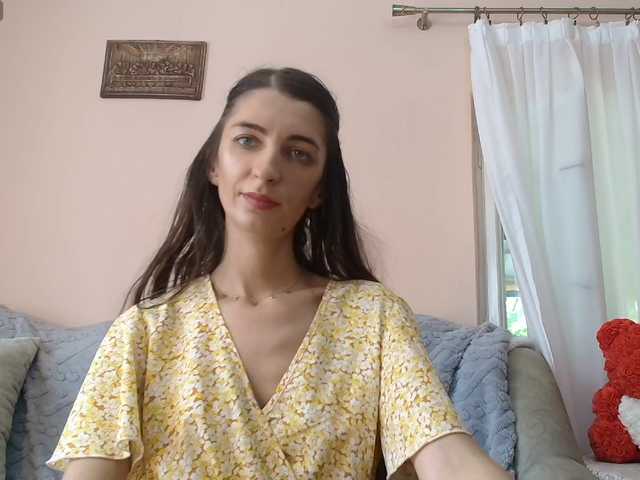 ella-myst live cam on UnifiedCams