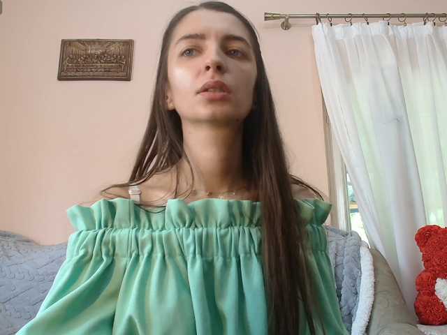 ella-myst live cam on UnifiedCams