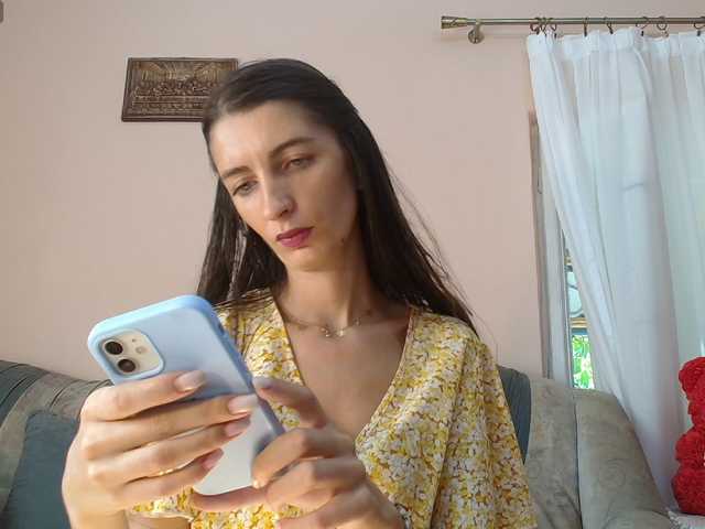ella-myst live cam on BongaCams