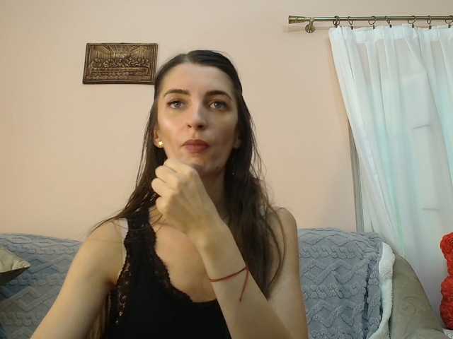 ella-myst live cam on BongaCams