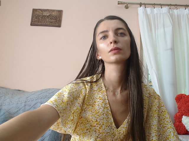 ella-myst live cam on UnifiedCams