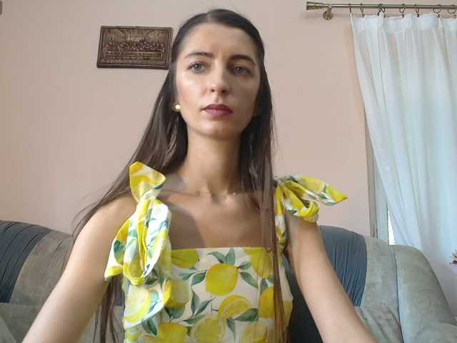 ella-myst live cam on BongaCams