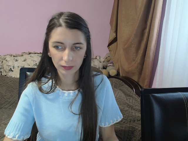le modèle ella-myst est en webcam porno dans un show sur le site bongacams, il possède les tags suivants: White/Caucasian,Brunette,Shaved