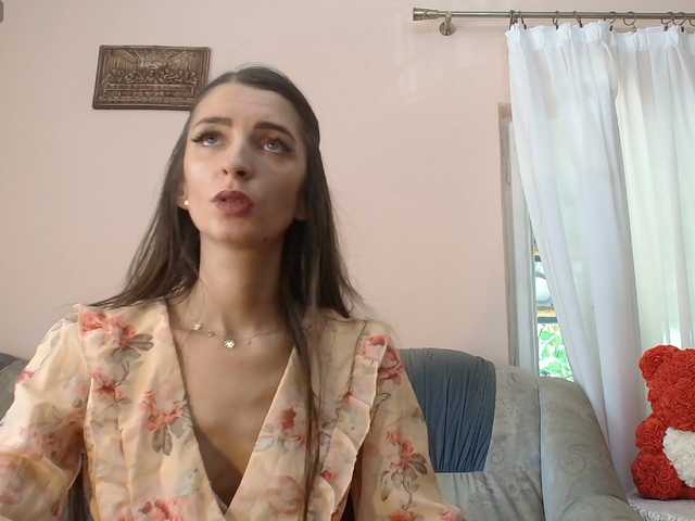 ella-myst live cam on BongaCams