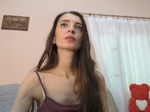 ella-myst live cam on BongaCams