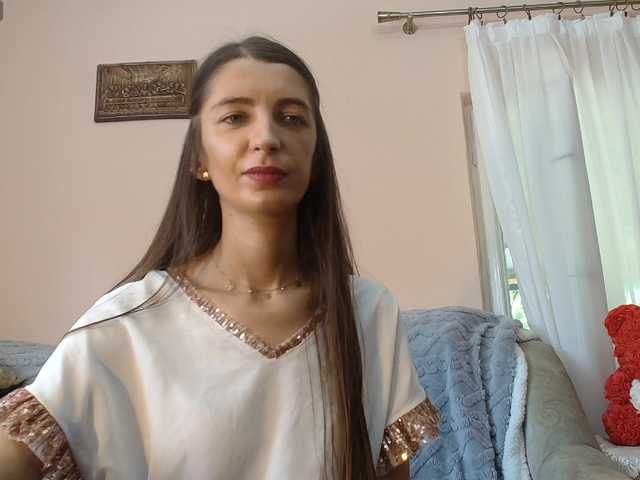 ella-myst live cam on BongaCams