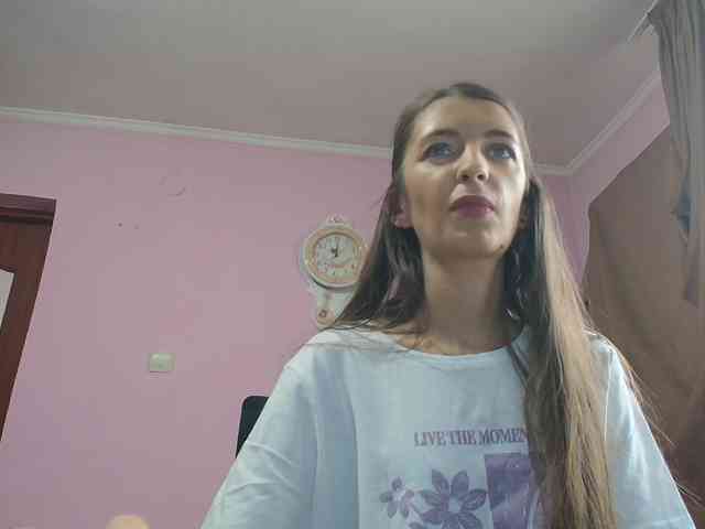 ella-myst webcam