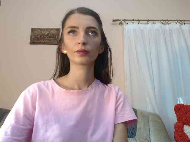 ella-myst webcam
