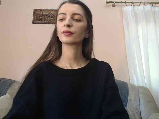 ella-myst webcam