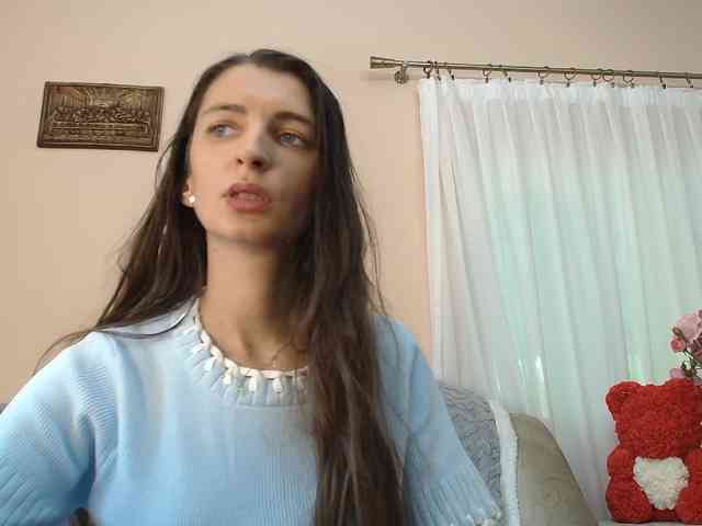 ella-myst webcam