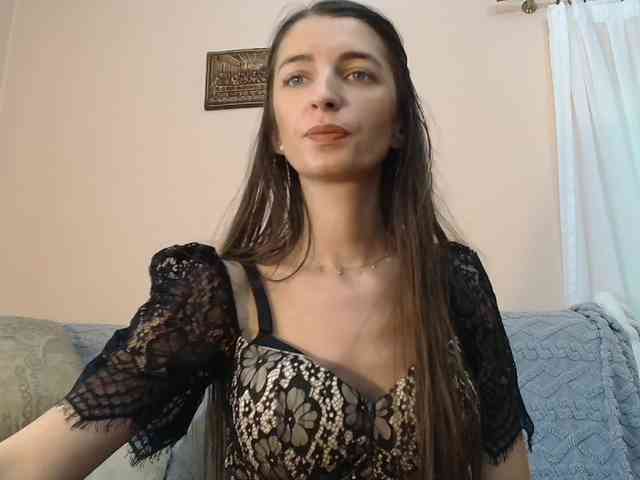 ella-myst webcam