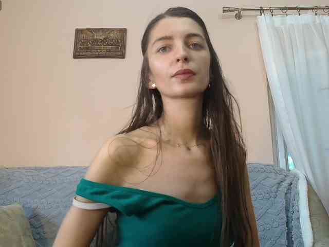 ella-myst webcam
