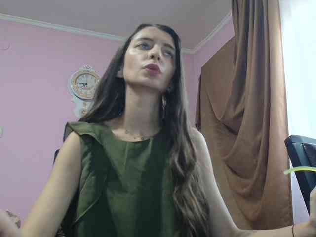 ella-myst webcam