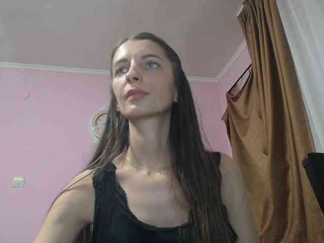 ella-myst webcam