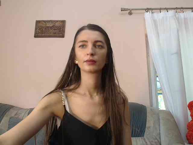ella-myst webcam