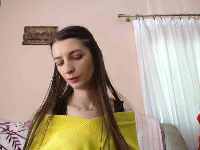 ella-myst webcam
