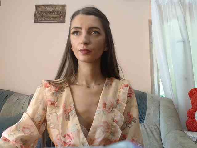 ella-myst webcam